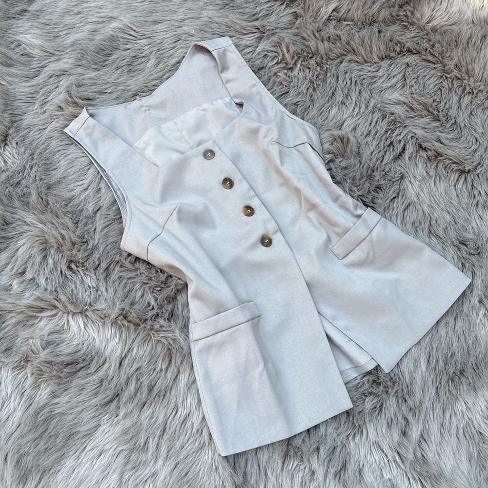Stylish Gray Buttoned Vest